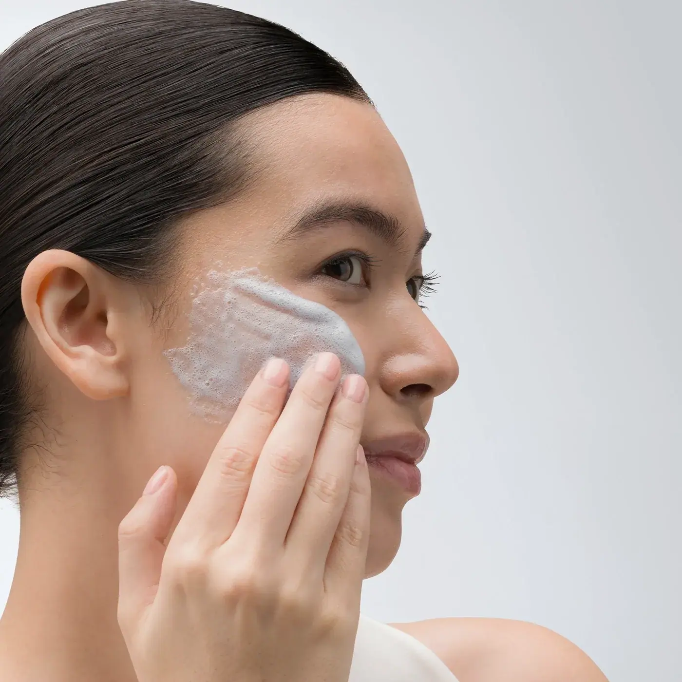 Bio-Therapeutic Aquafuse Tech Peel 4oz, texture view