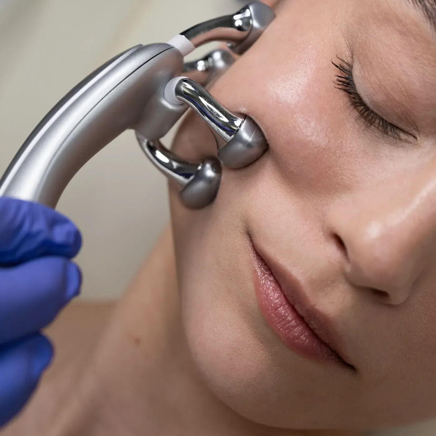 Bio-Therapeutic bt-sculpt PRO, lifestyle view