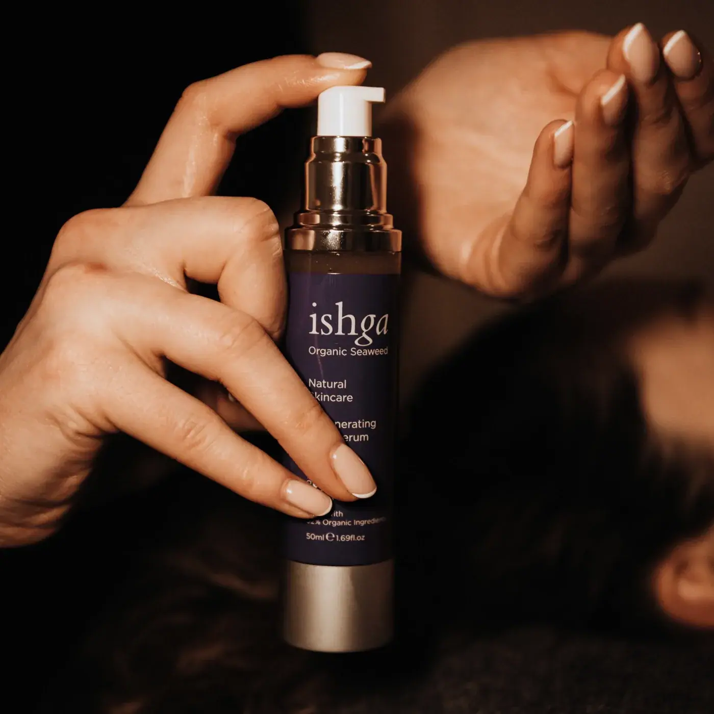 ishga Regenerating Face Serum 50ml, texture view