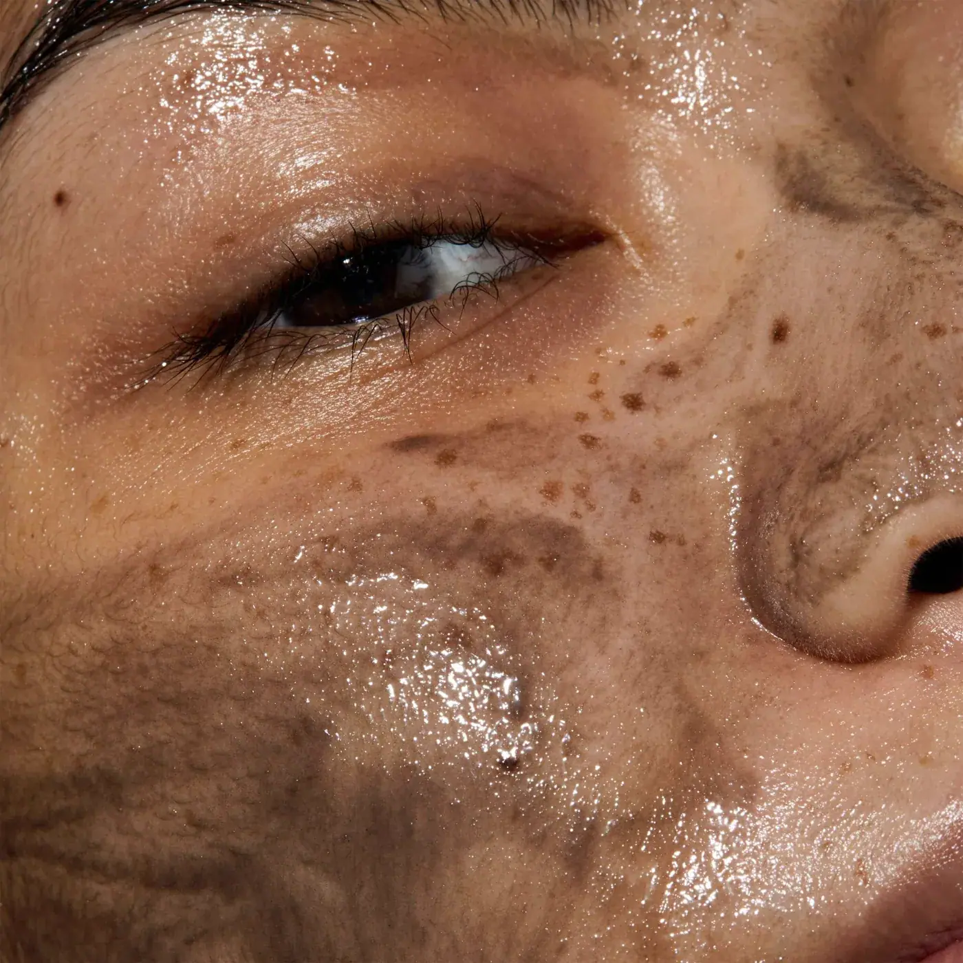 Omorovicza Double Cleanse Duo, texture view