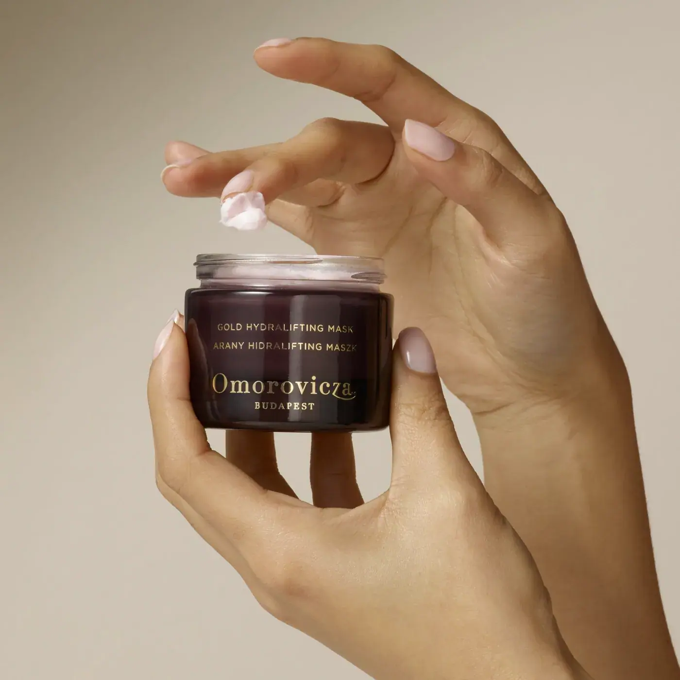 Omorovicza Gold Hydralifting Mask 15ml, texture view