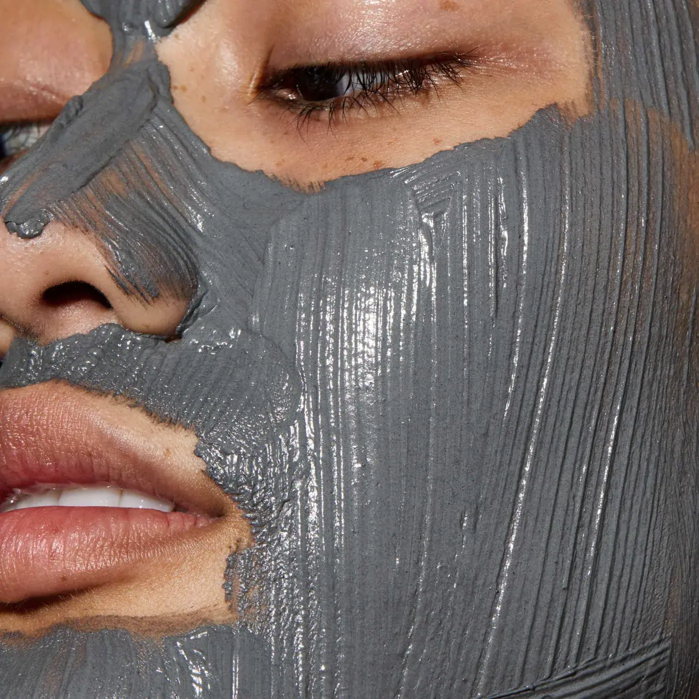 Omorovicza Mask Ritual Duo, detail view