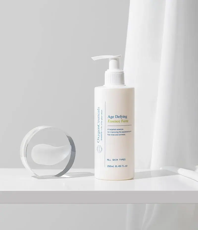OxygenCeuticals Age Defying Essence Forte, detail view