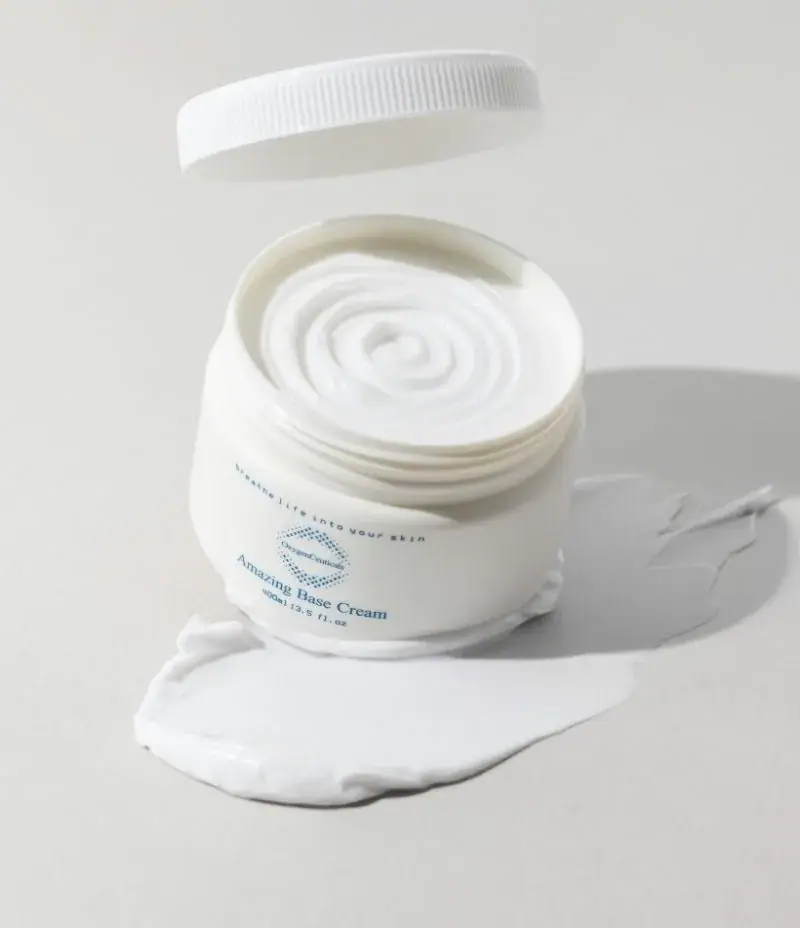 OxygenCeuticals Amazing Base Cream, detail view