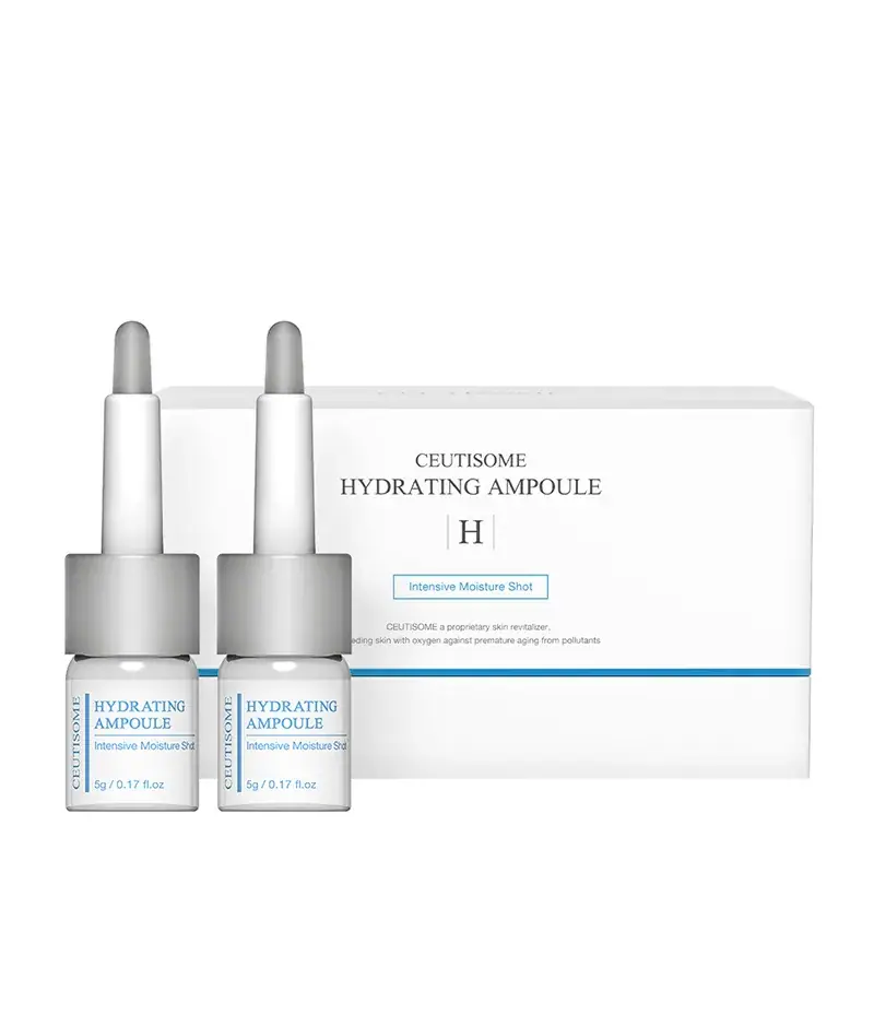 OxygenCeuticals Ceutisome Hydrating Fusion Shot, lifestyle view