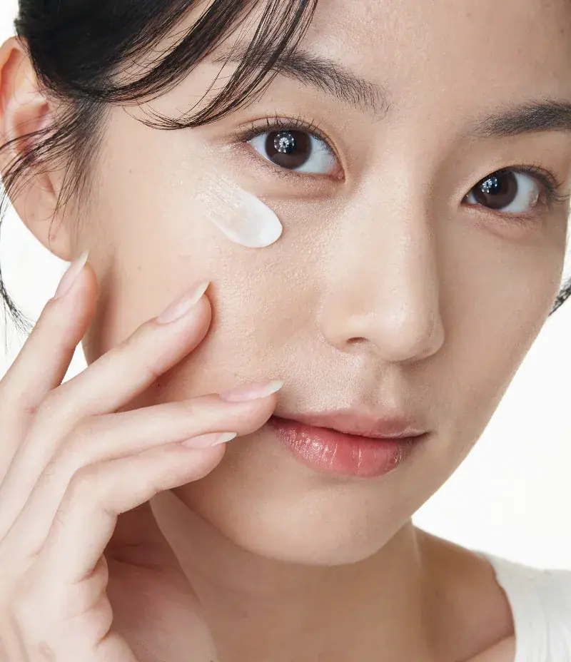 OxygenCeuticals Contour Firming Eye Cream, lifestyle view