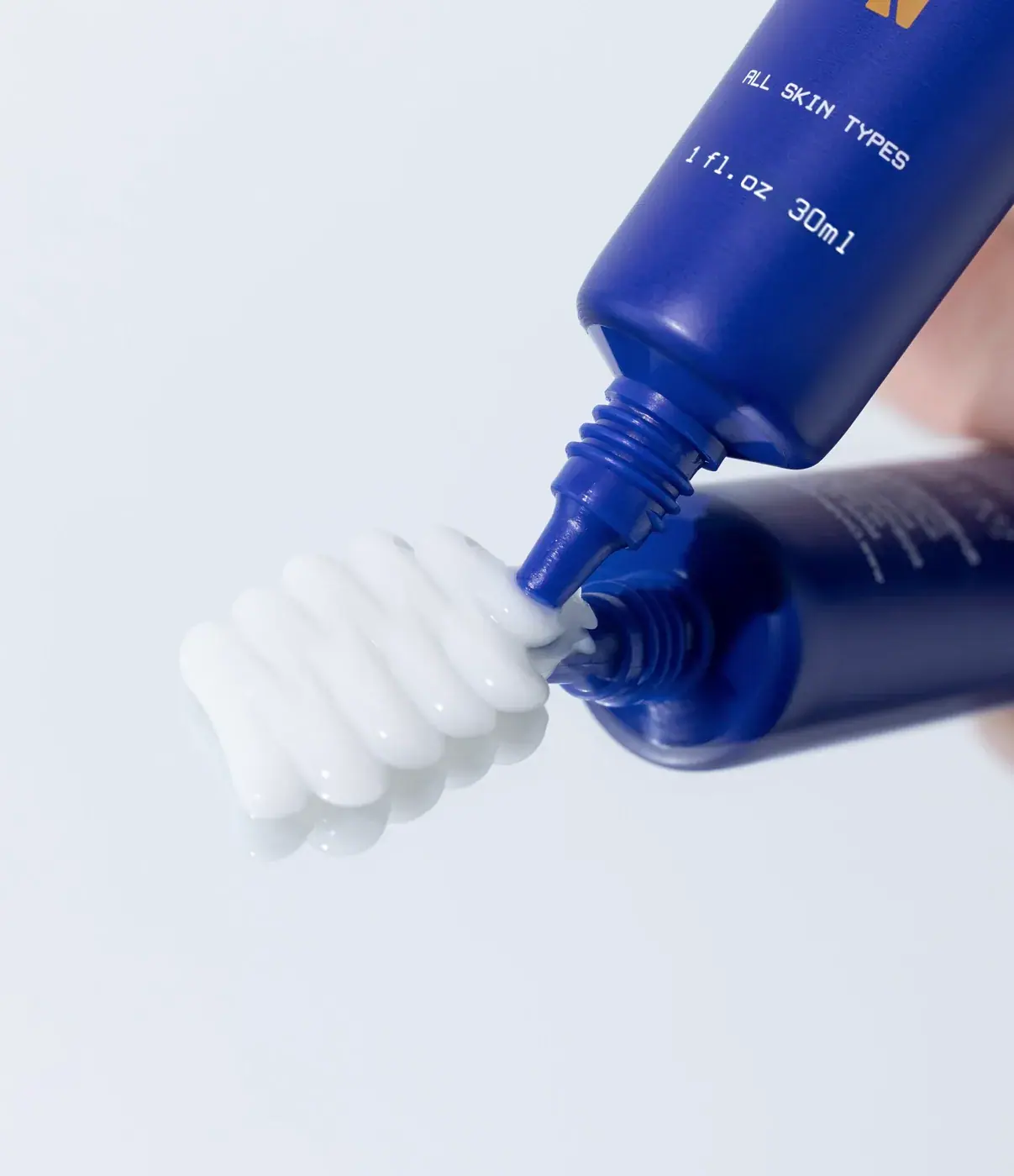 OxygenCeuticals Sukalming Cream, lifestyle view