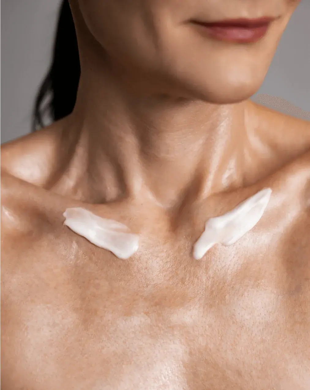 Young Goose YOUTH FIRMING NECK & CHEST, detail view